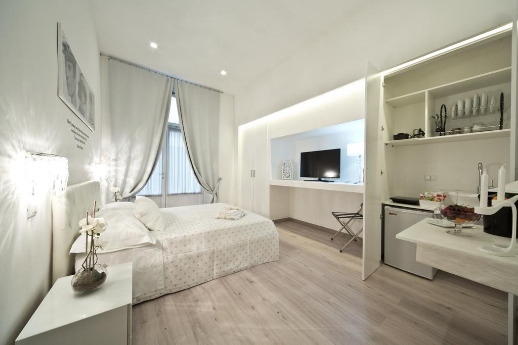 Whitehouse Hotel Colle di Val d'Elsa Buitenkant foto